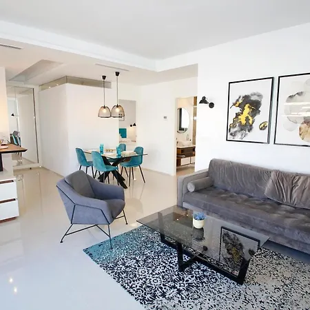 Luxury Arenales With Ac,pool And Bbq *